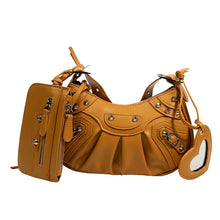 Load image into Gallery viewer, F7006 New Arrival Underarm Bag Female 2022 Pleated Crescent Son Mother Shoulder Bag Female European and American Retro Rivet Motorcycle Bag