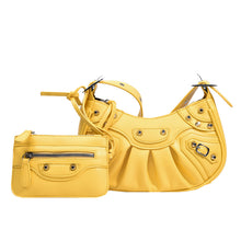 Load image into Gallery viewer, F7006 New Arrival Underarm Bag Female 2022 Pleated Crescent Son Mother Shoulder Bag Female European and American Retro Rivet Motorcycle Bag