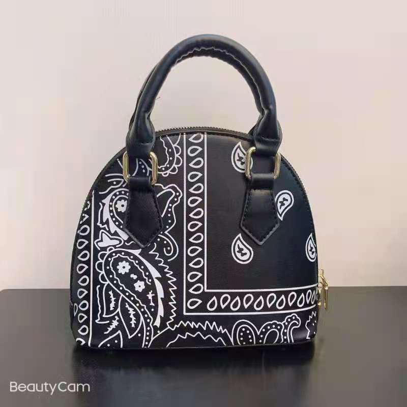 F7016 Bandanna Palsey Shell Purse