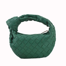 Load image into Gallery viewer, F7009 Celebrity Vcruan Same Style Woven Croissant 2022 New Soft Leather Handbag Underarm Cloud Bag Cross-Border Women&#39;s Bag
