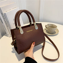 Load image into Gallery viewer, F7019 Good Texture Bag Female 2022 Korean Style Fashionable New Candy Color Stone Pattern Woven Handbag Messenger Bag
