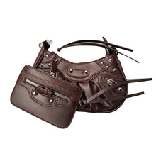 Load image into Gallery viewer, F7006 New Arrival Underarm Bag Female 2022 Pleated Crescent Son Mother Shoulder Bag Female European and American Retro Rivet Motorcycle Bag
